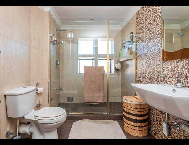 2 BEDROOM TOWNHOUSE FOR SALE IN BASSONIA